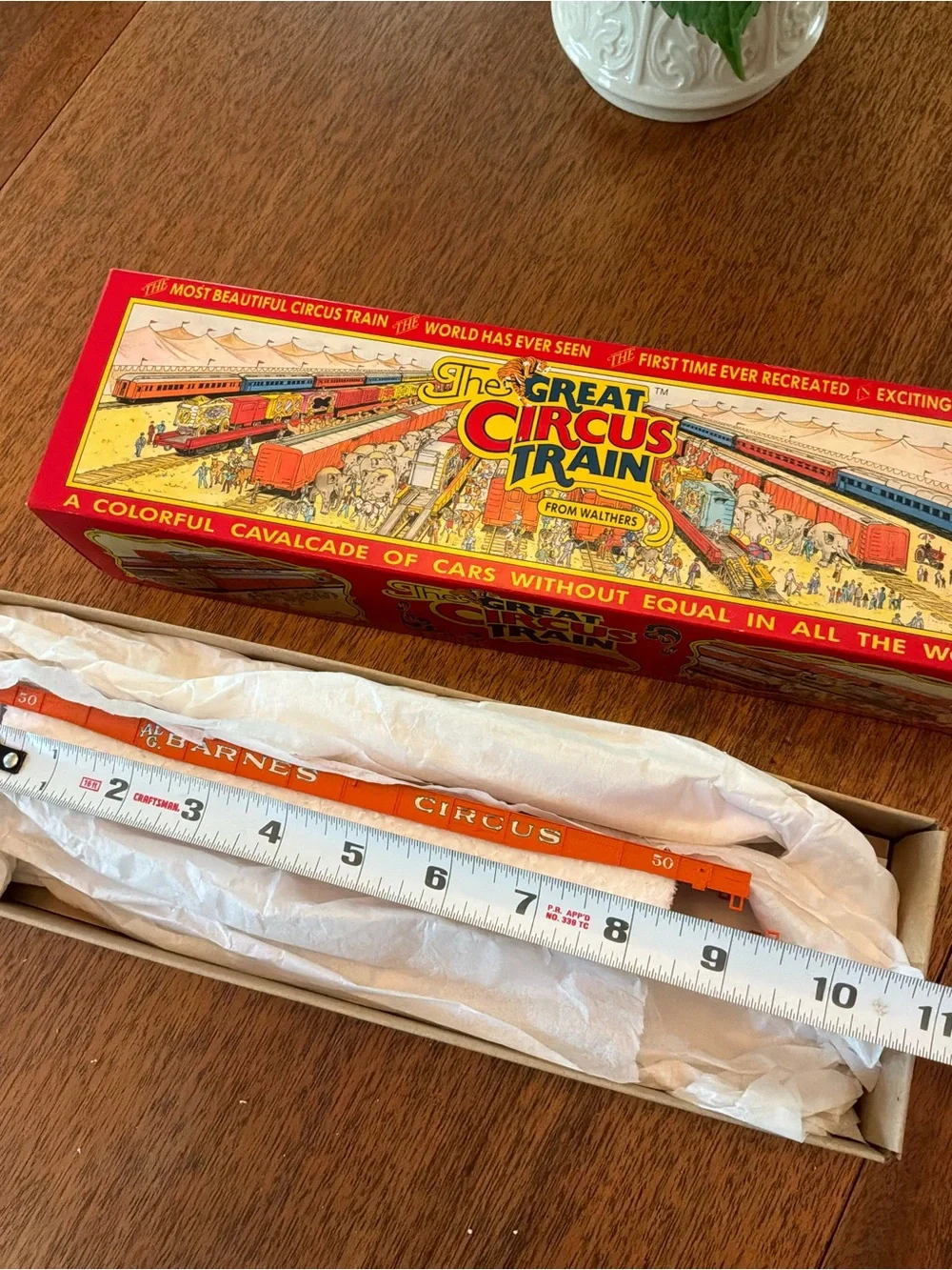 DECOR WALTHER The Great Circus Train Box in Red‎ and Yellow